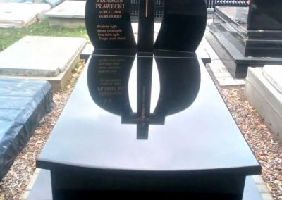 nagrobek-granit-czarny