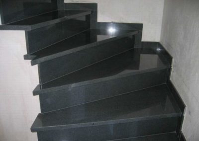 schody-stopnie-granit